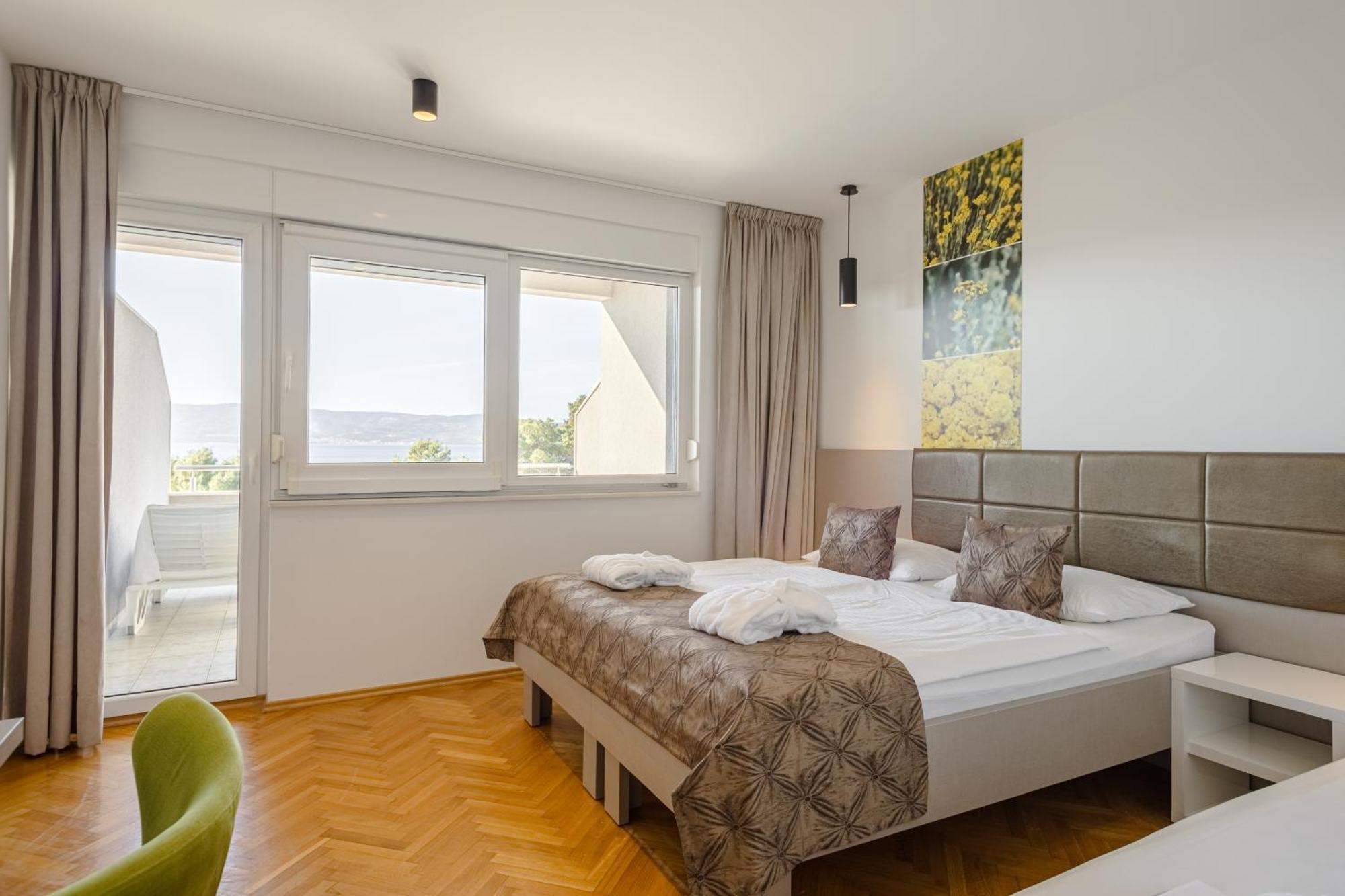 Rogac Rooms & Restaurant Omiš Екстериор снимка